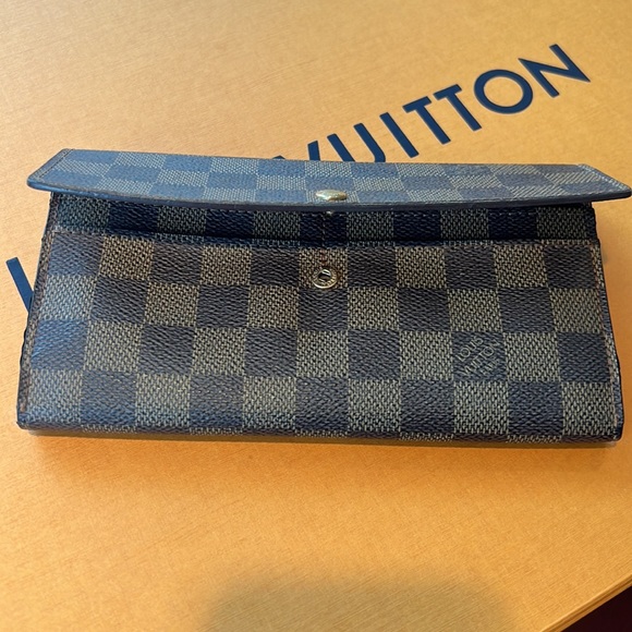 Louis Vuitton Porte Feuille Sara wallet 🤎🖤 - Picture 8 of 11